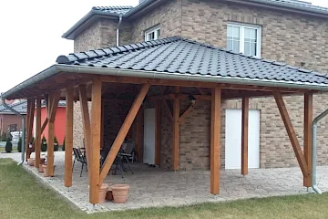 Carports, Terrassen und Eingangsbereiche