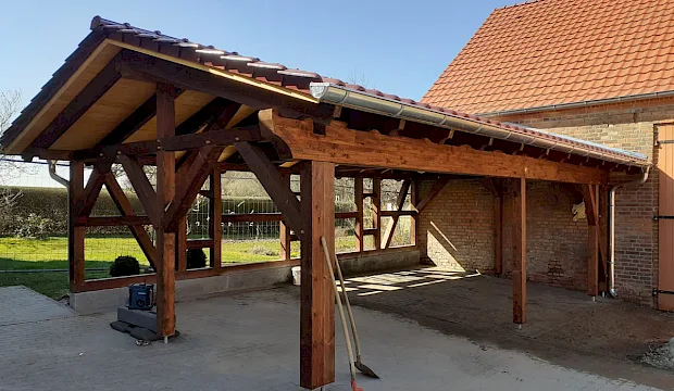 Carports, Terrassen und Eingangsbereiche